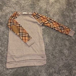 Long sleeve sweater/tunic top